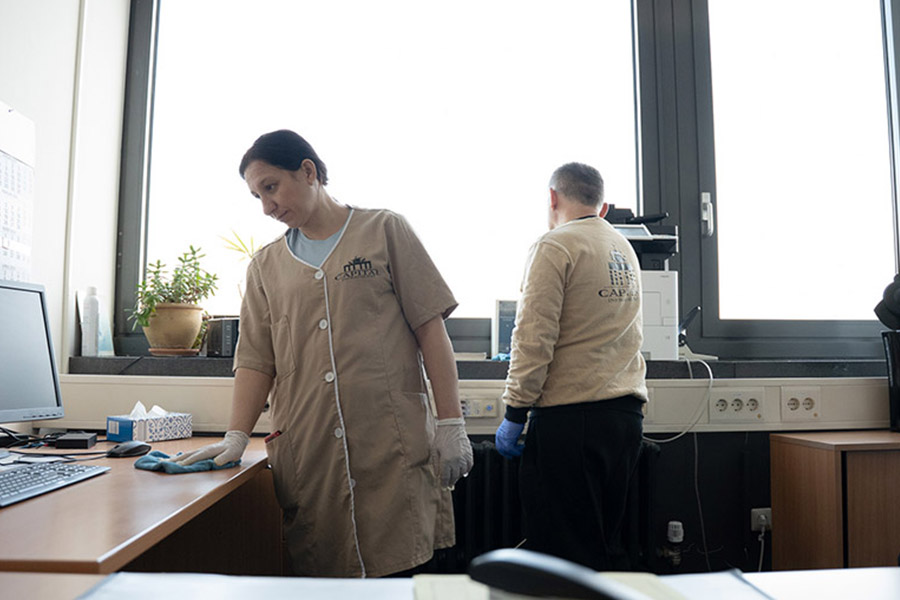 capital-infradienst-teaser-dienstleistungen-bueroreinigung